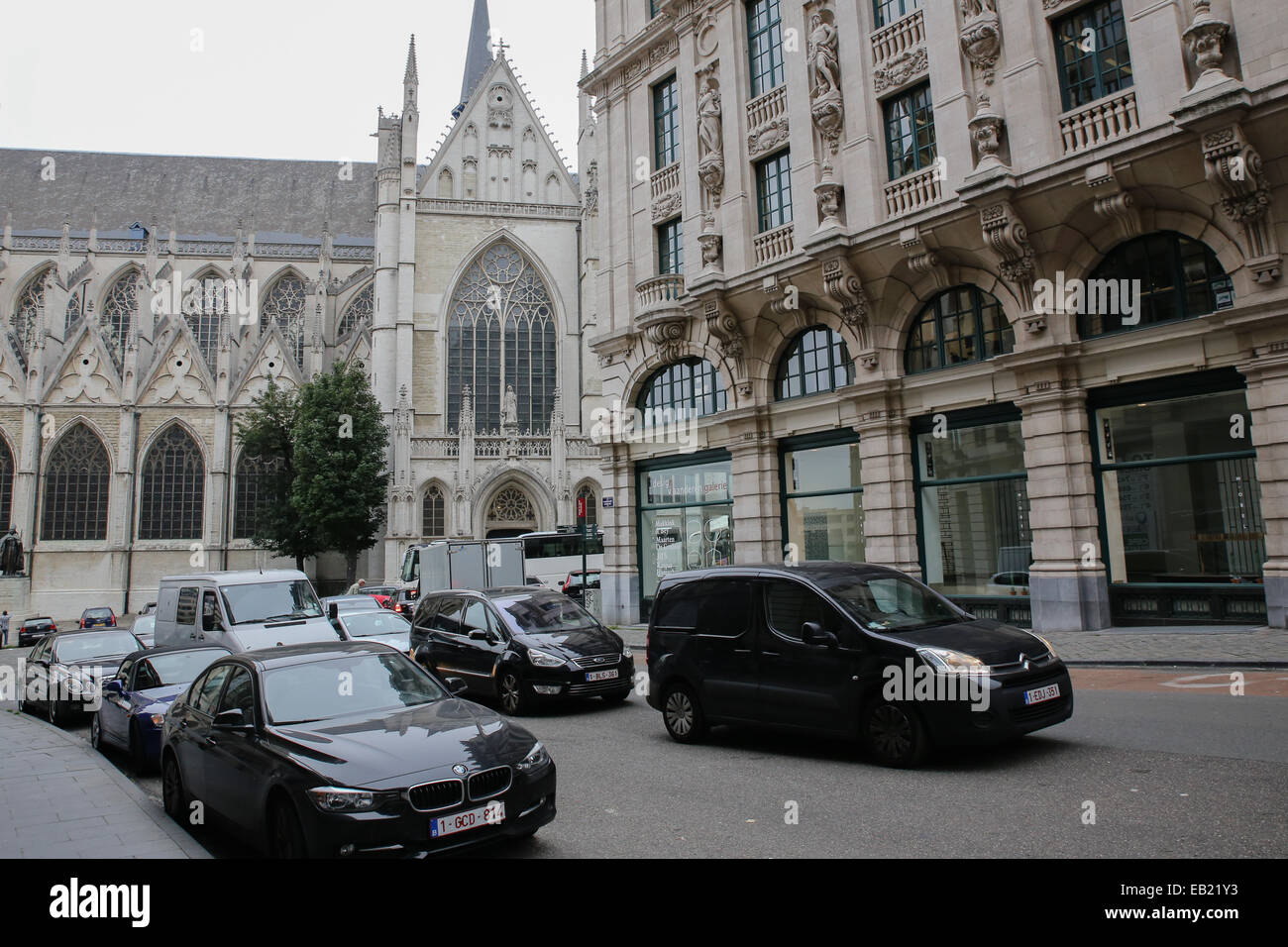Brüssel schmal Straßenverkehr schwarz Stockfoto
