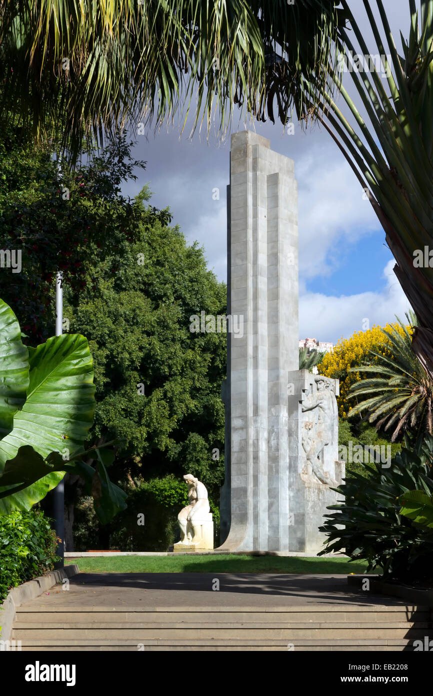Die "Fecundidad" Statue und Brunnen in den Parque Garcia Sanabria im Zentrum von Santa Cruz De Tenerife. Stockfoto