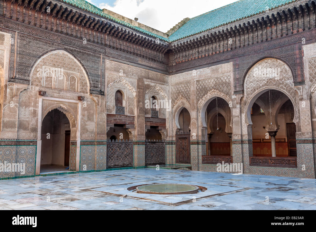Gericht die Koranschule Bou Inania in Fez, Marokko, Afrika Stockfoto