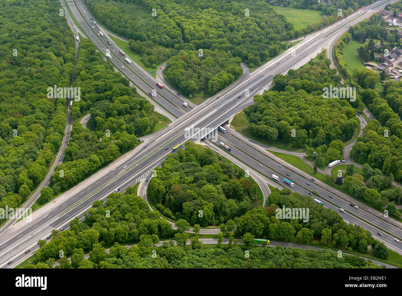 Luftbild aus Oberhausen-Nord, Autobahnkreuz Oberhausen, Autobahnen A2, A3 A516, Sterkrade-Nord, Oberhausen Stockfoto