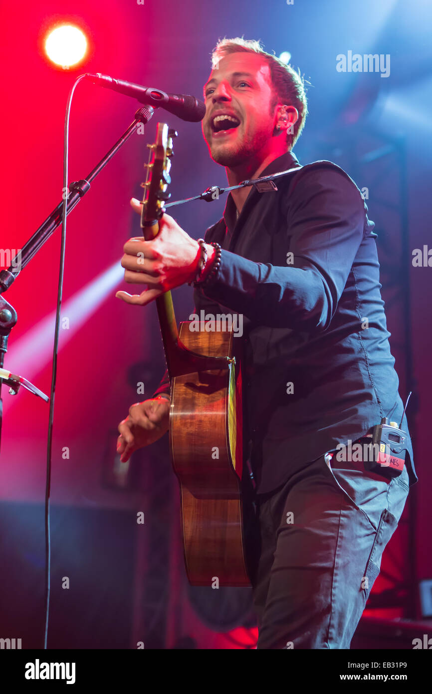 Der britische Sänger und Songwriter James Morrison live auf das Blue Balls Festival, Luzerner Saal KKL Veranstaltungsort, Luzern Stockfoto