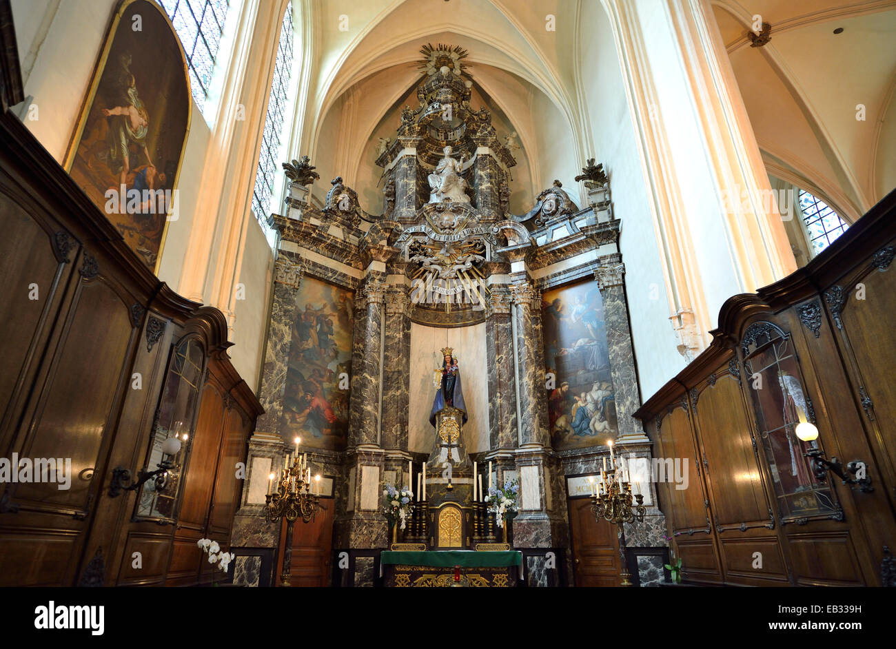 Interieur, Hochaltar, Chor, Kirche Saint-Nicolas, Brüssel, Region Brüssel Stockfoto