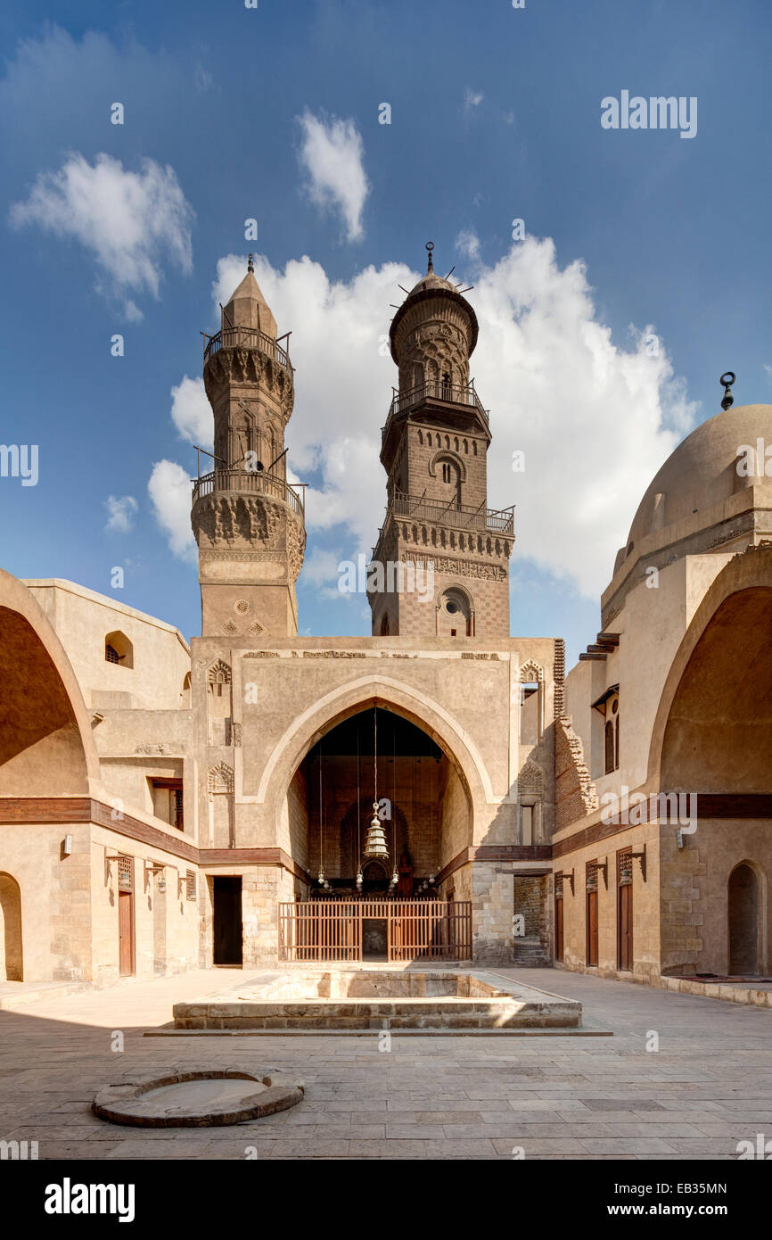 Blick auf den Innenhof, Madrasa von Sultan al-Nasir Muhammad, Kairo, Ägypten Stockfoto