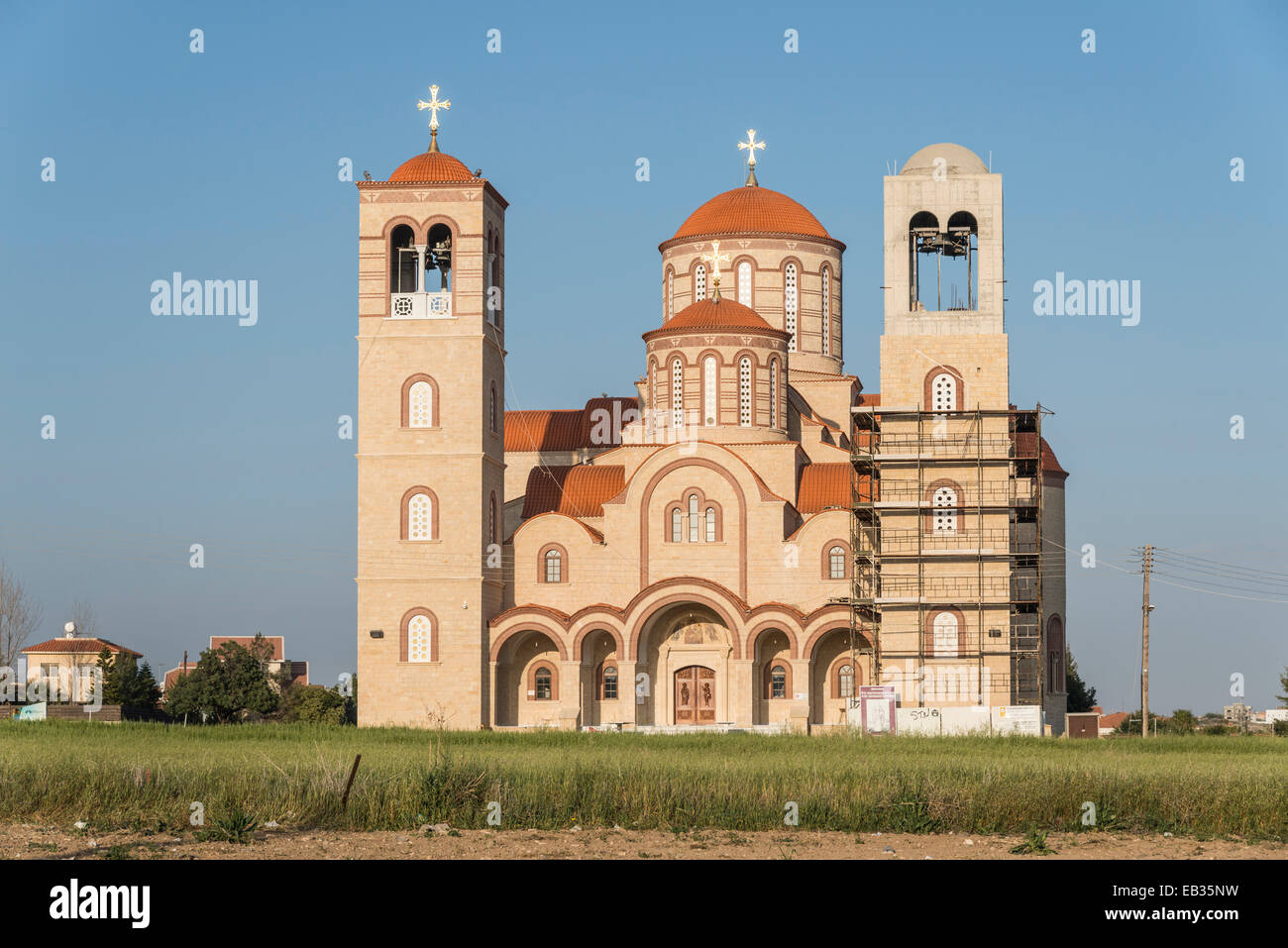 Kirche im Dorf Erimi in Südzypern, eine Insel im Mittelmeer. Stockfoto