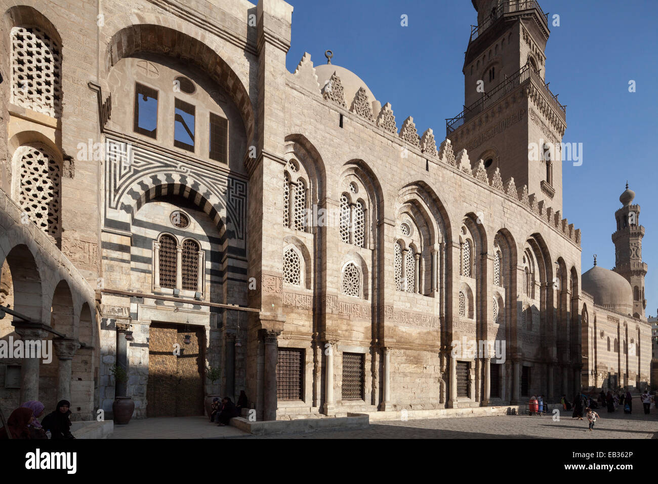 Eingang Portal und Fassade, komplexe Qalawun, Kairo, Ägypten Stockfoto