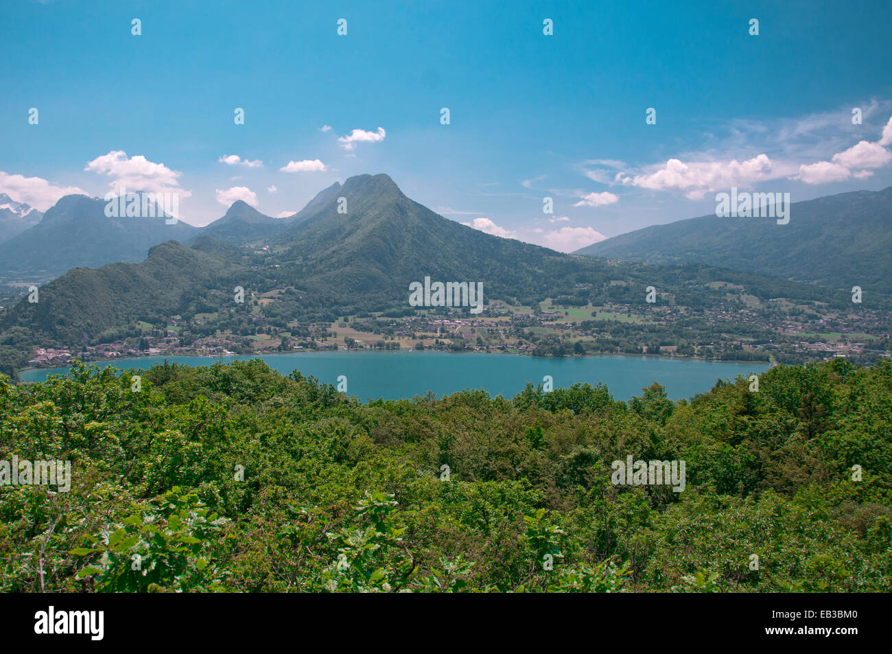 Luftaufnahme des Sees von Annecy, Haute-Savoie, Frankreich Stockfoto