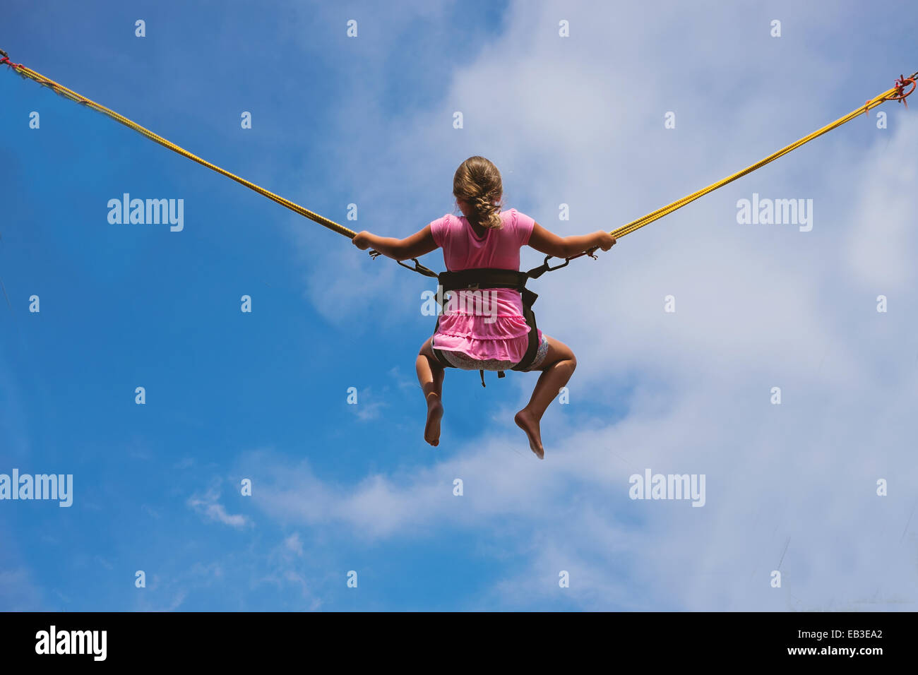 Harness bungee -Fotos und -Bildmaterial in hoher Auflösung - Seite 2 - Alamy