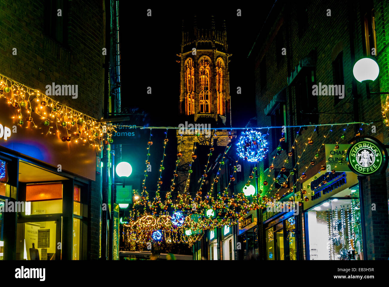 Weihnachtsbeleuchtung Coppergate York Stockfoto