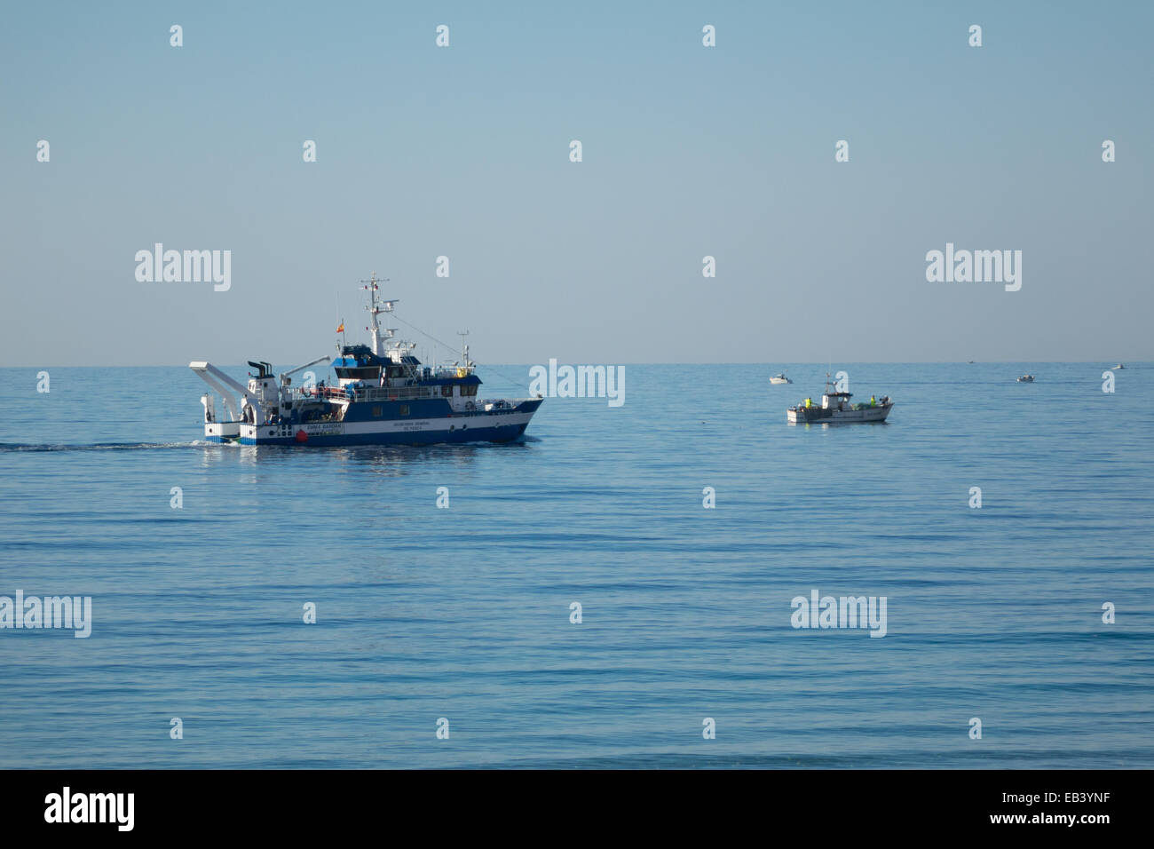 Benidorm, Costa Blanca, Spanien, Europa. secretaria General de Pesca, Emma bardan, Santa Cruz de Tenerife in der Bucht Kontrolle der Fischerei. Stockfoto