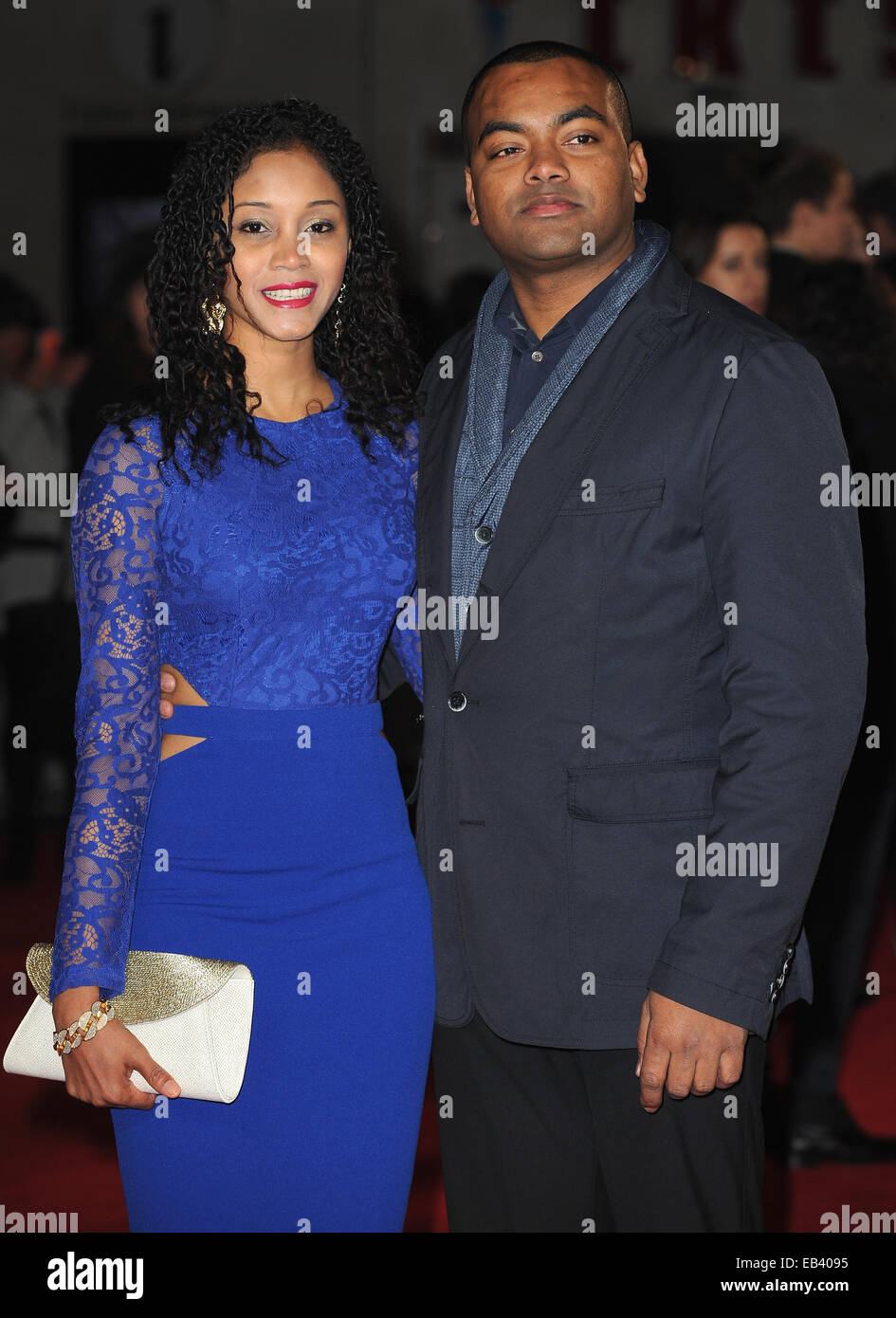 London, UK. 25. November 2014. Corporal Johnson Beharry VC besucht die UK-Premiere von "Unbroken" im Odeon Leciester Square. Bildnachweis: Ferdaus Shamim/ZUMA Draht/Alamy Live-Nachrichten Stockfoto