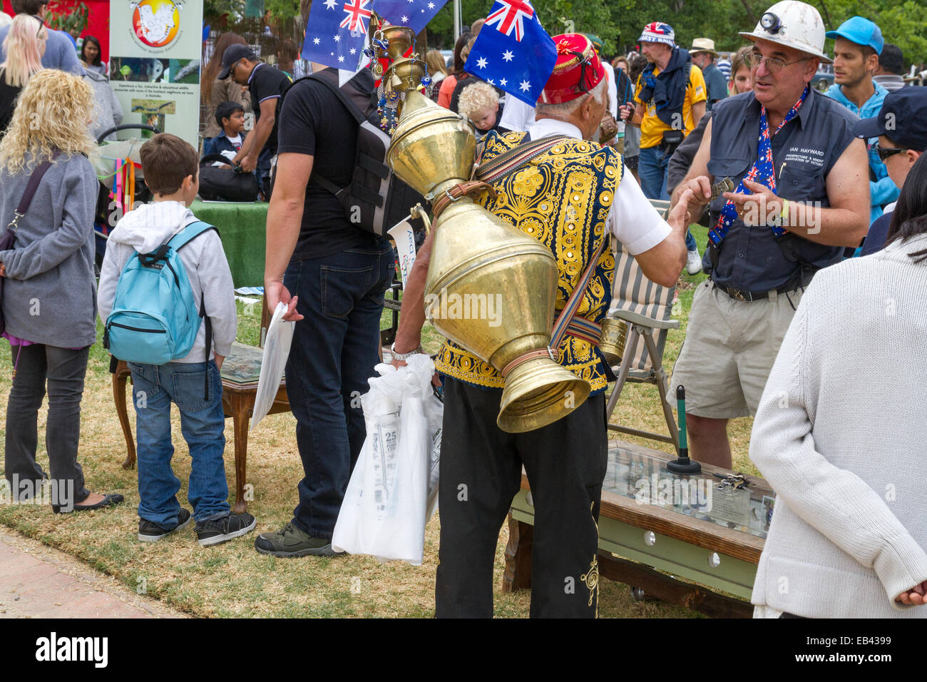 Bunt gekleidete Mann am Australia Day feiern Stockfoto