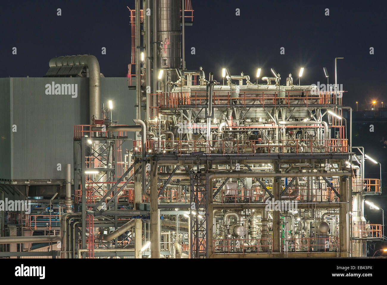 Beleuchtung von der Struktur von Öl und chemische Fabrik Stockfoto
