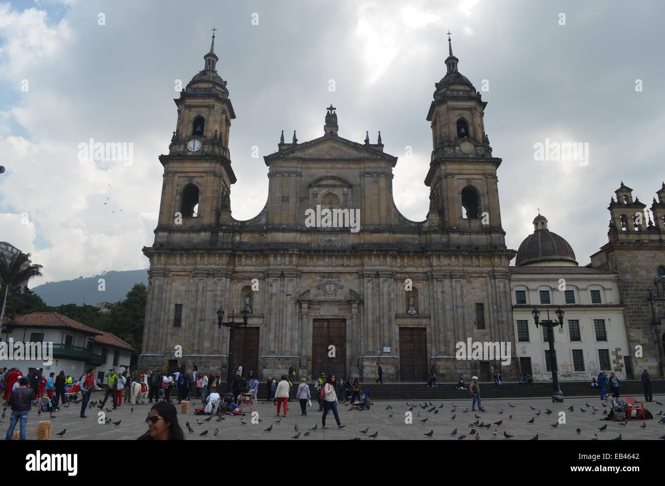Das Erzbistum Kathedrale von Bogotá, eine römisch-katholische Kathedrale in Plaza Bolivar, Bogota, Kolumbien Stockfoto