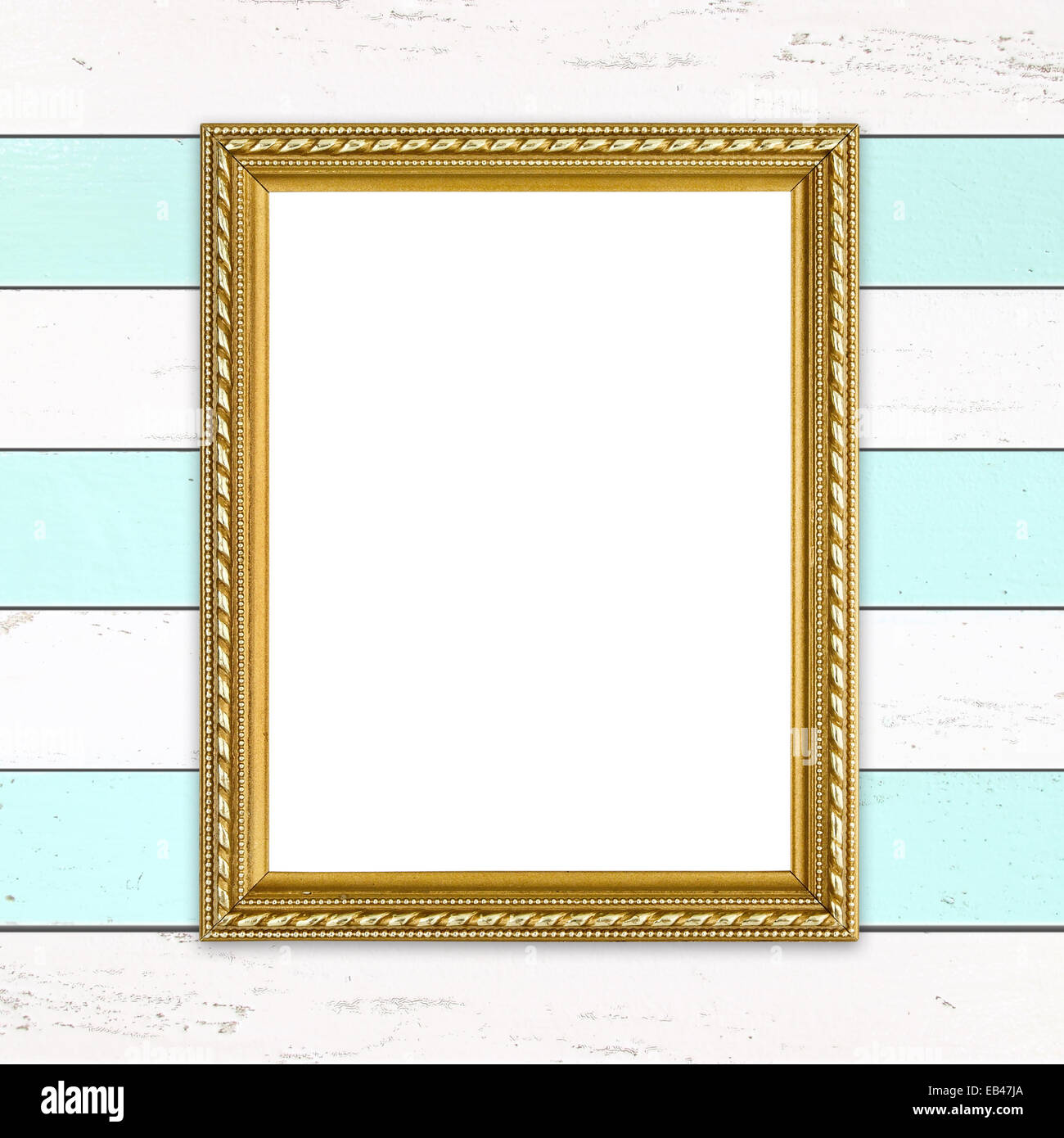 leere Goldrahmen auf Holz Wand Hintergrund Stockfoto