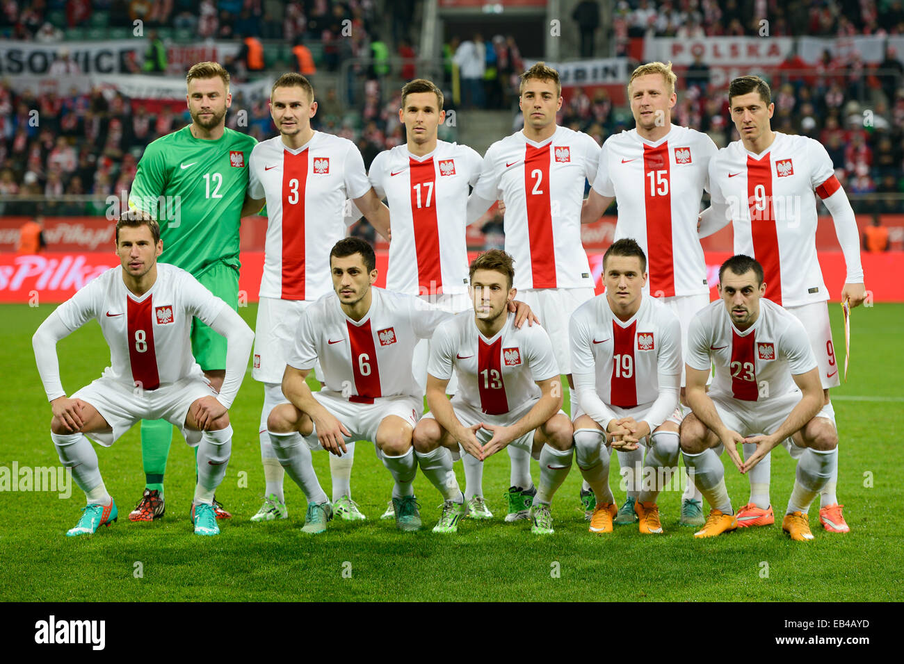 WROCLAW, Polen - 18. November 2014: Polnische Nationalmannschaft vor dem Spiel Polen - Schweiz 2:2. Stockfoto