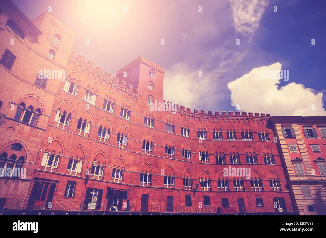 Jahrgang gefiltert Bild der Piazza del Campo in Siena, Italien. Stockfoto