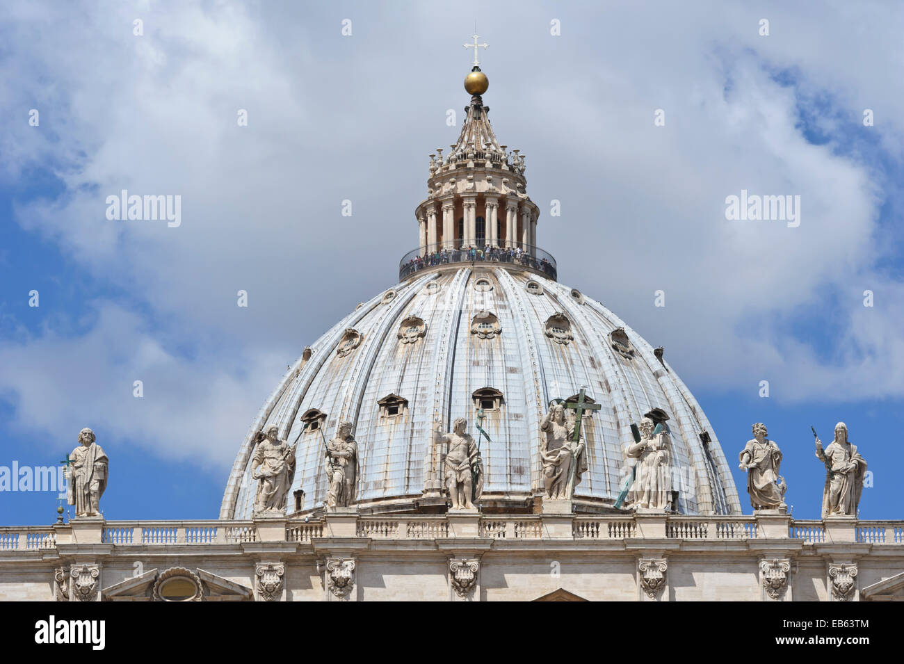 Die berühmte Basilika St. Peter im Vatikan in Rom, Italien. Stockfoto