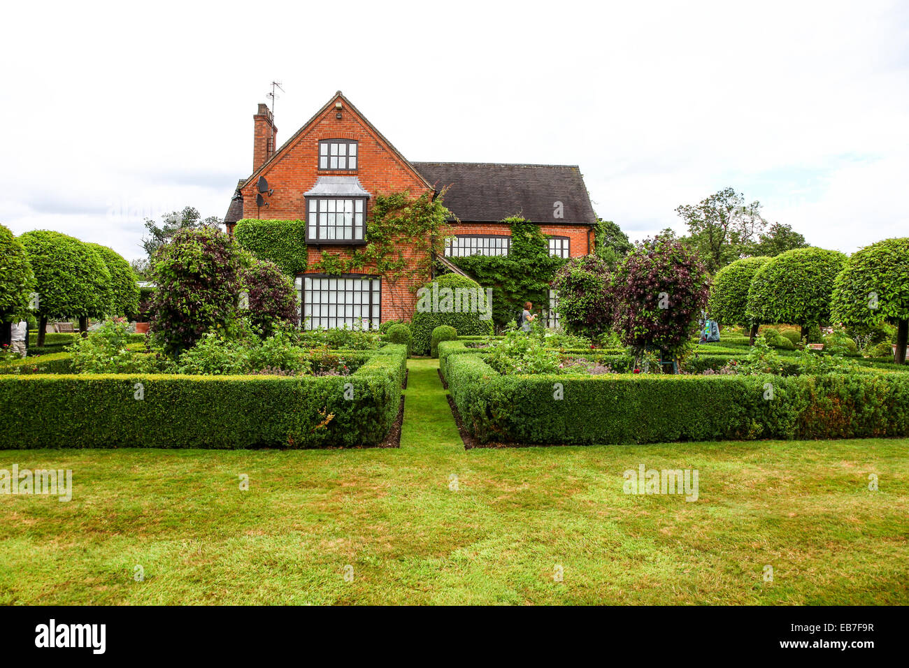 Topiary und Eibe Hecken in Wilkins Pleck Garten, Whitmore, Newcastle unter Lyme, Stoke on Trent, Staffordshire, England, Großbritannien Stockfoto