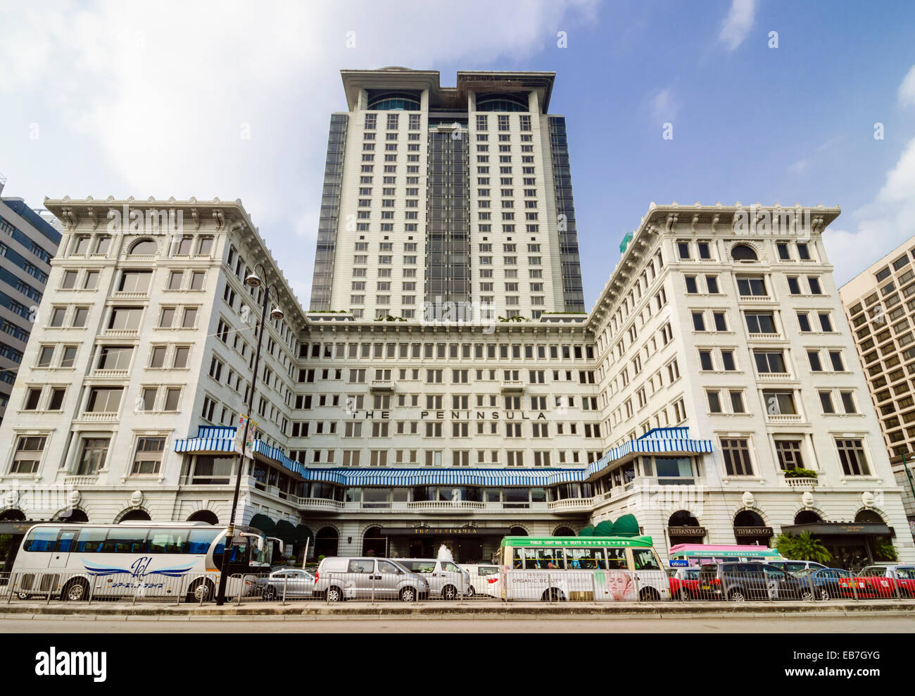 Imposante Fassade von The Peninsula Hotel, Tsim Sha Tsui, Hongkong, China Stockfoto