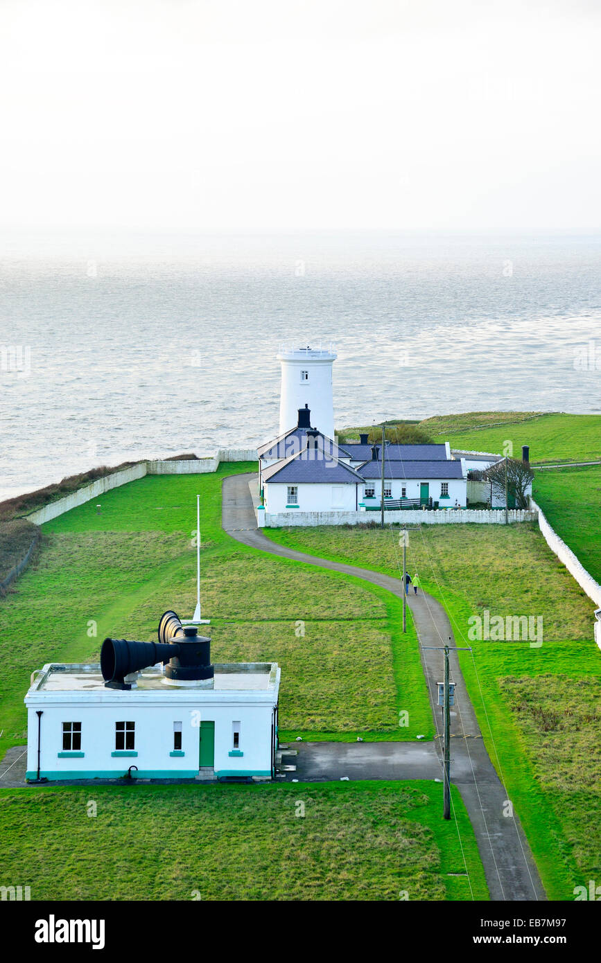 Coastal Marine-Scape von Nash Point Lighthouse in South Glamorgan Wales UK auf der Suche nach Westen Stockfoto