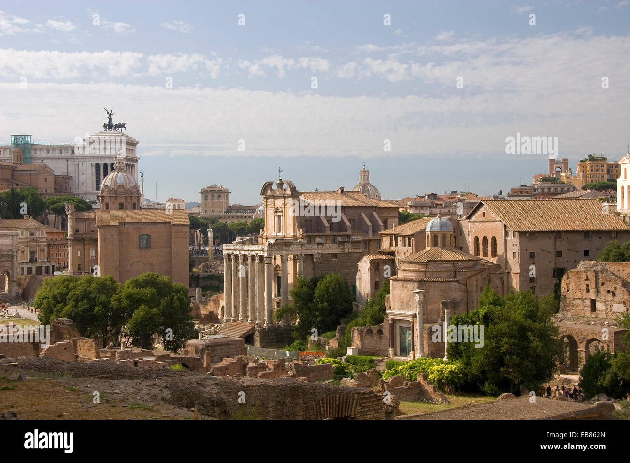 Forum Romanum, Tempel der Faustina und Antonius Pius, später Kirche San Lorenzo, Rom Stockfoto