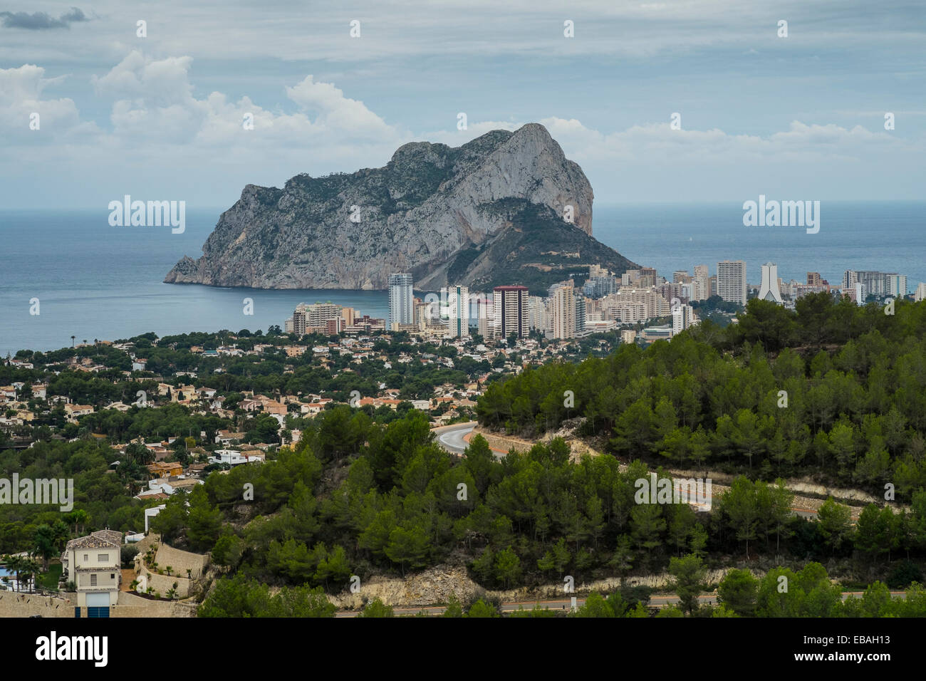 Ein Blick auf Calpe, Valencia, Spanien. Stockfoto