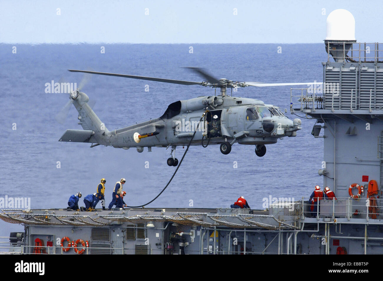 Pazifik (3. Juli 2006) - ´Wolfpack´ Hubschrauber Anti-Submarine Squadron Licht eine SH-60 b Seahawk zugewiesen. Stockfoto