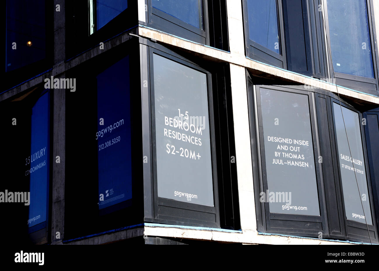 Manhattan New York USA November 2014 - teure Immobilien zum Verkauf in zwischen 2 Millionen Dollar mit Blick auf High Line Stockfoto