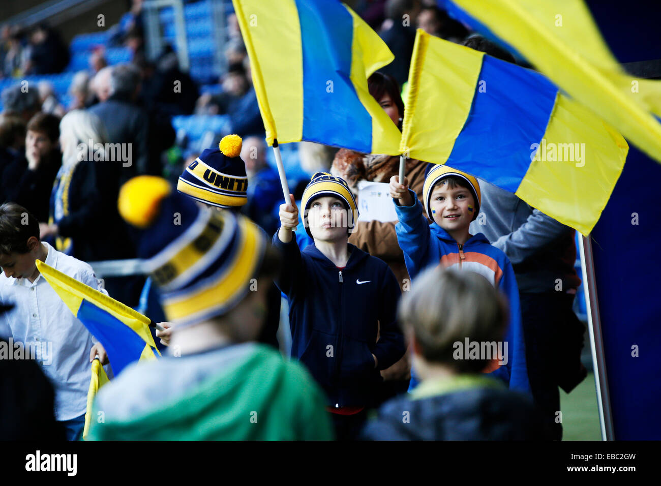 Kassam Stadion, Oxford Auftragsname: Notizen sport: Fußball: Oxford United V AFC Wimbledon im Bild hier ist Oxford Fans Catchline: UNITED gegen AFC Wimbledon Länge: Druckbogen zu verdoppeln Stockfoto