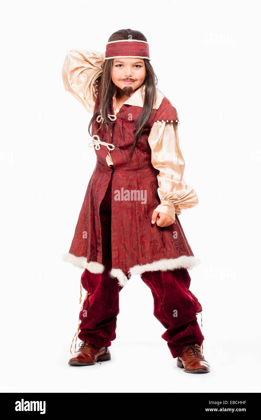 Porträt eines kleinen Jungen in Perücke im Piratenkostüm Stockfoto