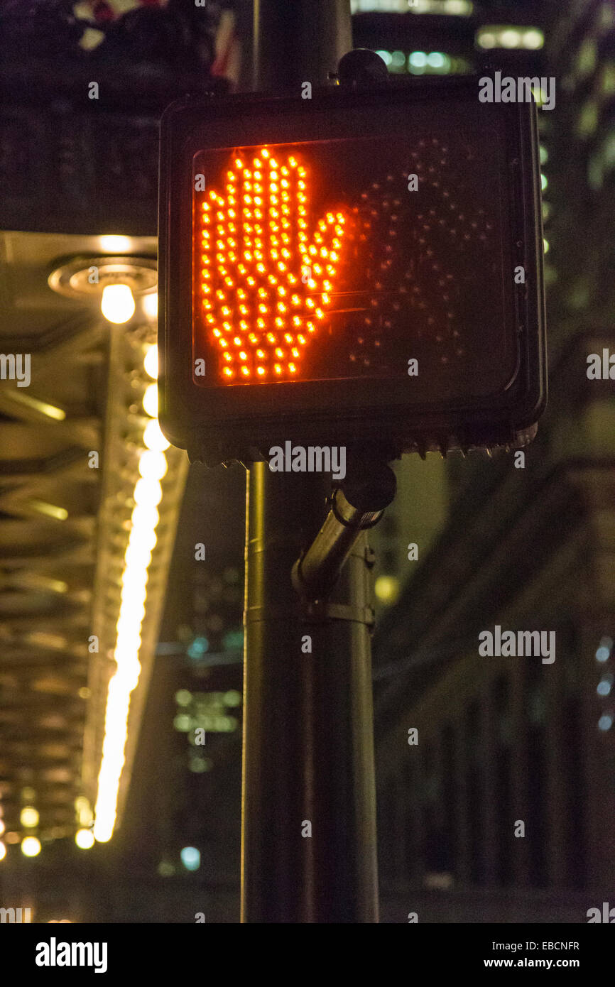 Fußgängerzone Zebrastreifen Signal, NYC Stockfoto