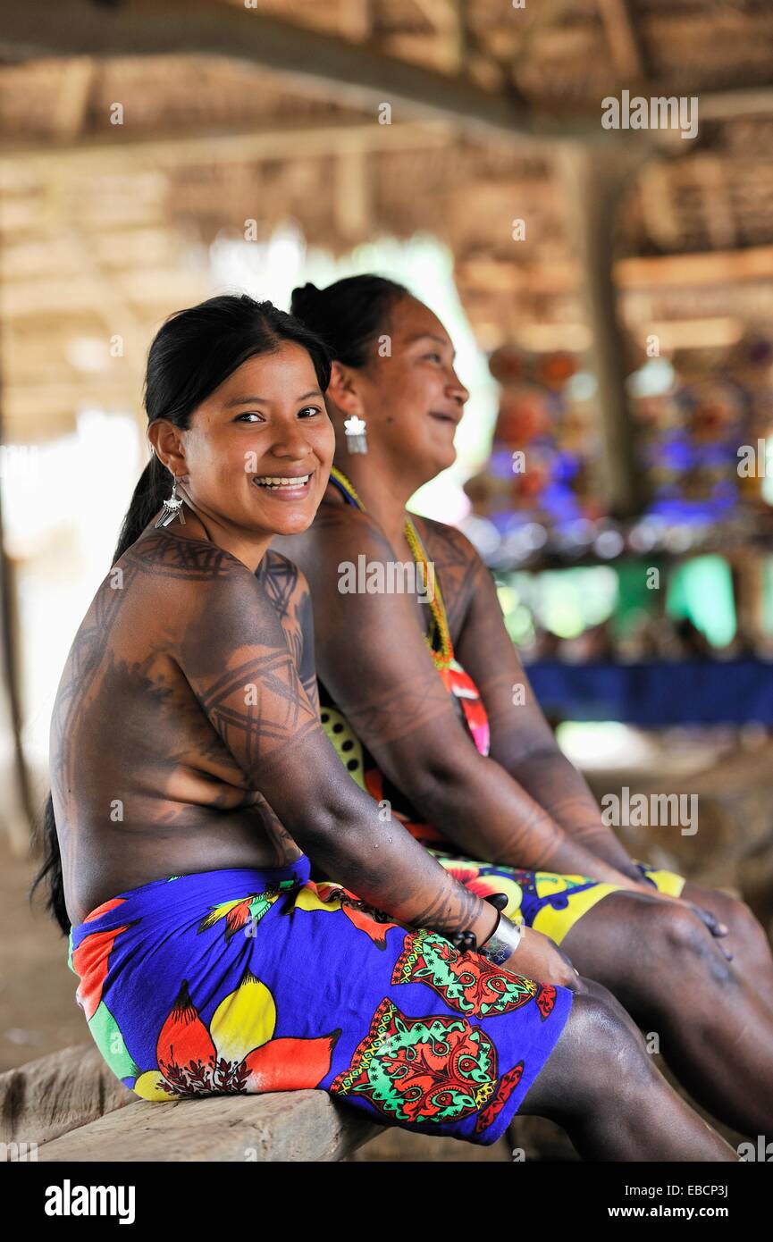 Amerika Amerindian Körper Body-Painting Karibik Mittelamerika Chagres Chocó Farbe Bild Gemeinschaft Embera ethnischen Mädchen Indian Stockfoto