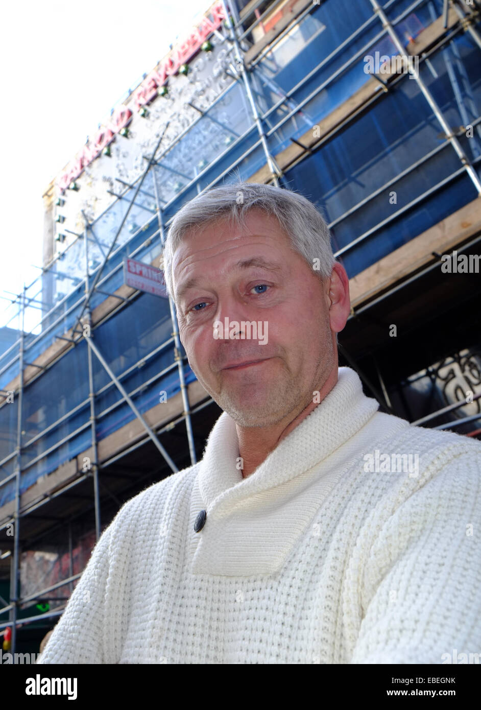 London, UK. 29. November 2014. Ein Frieden Party Prozession & Mahnwache für Londoner Alternative Nachtleben und seine Gemeinschaft fand in Soho nach Schließung des legendären Club Madame Jojos. Howard Raymond, Sohn von Paul Raymond Credit: Rachel Megawhat/Alamy Live News Stockfoto