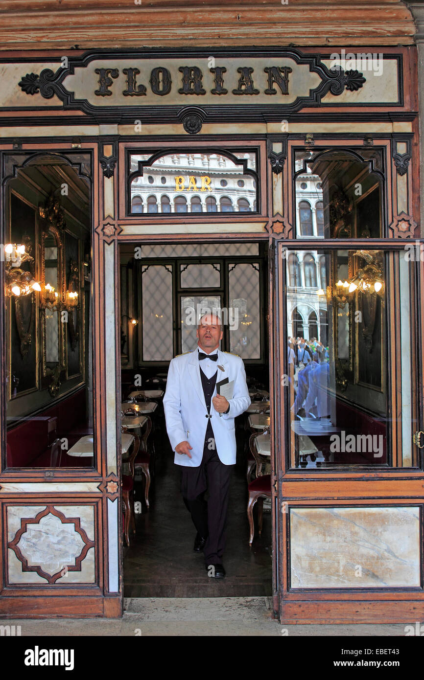 Piazza San Marco in Venedig Italien berühmten Cafe Florian Kaffee Haus Stockfoto
