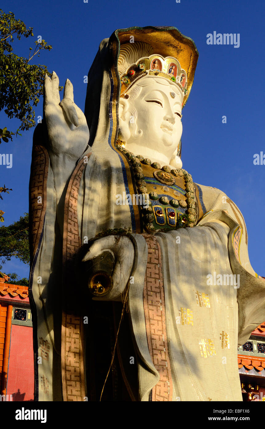 schöne chinesische Art Gottheit Riese, der den Tempeleingang zu schützen Stockfoto
