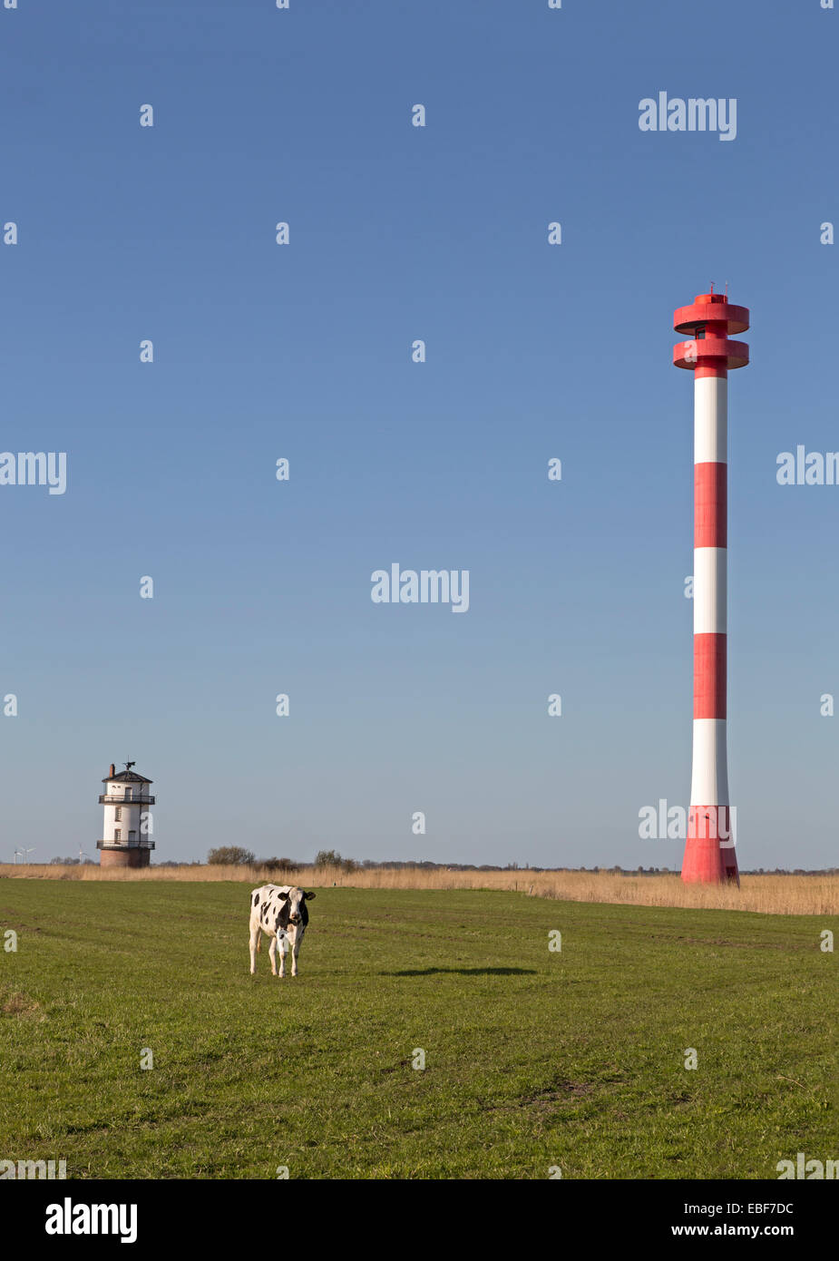 Alten und neuen Leuchtturm an der Elbe, Deutschland Stockfoto