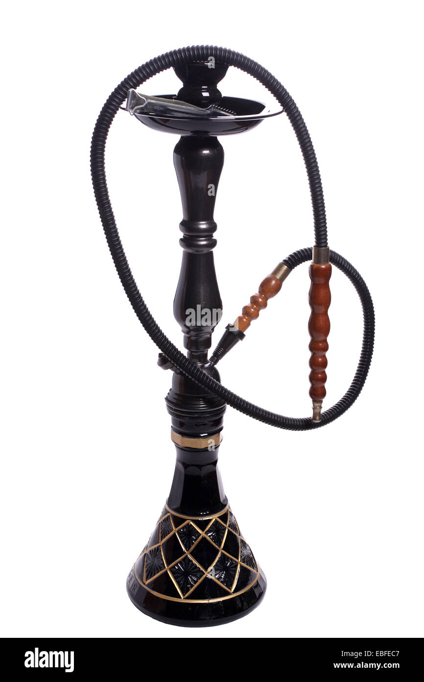 Klassische Wasserpfeife mit farbigen Schlauch befestigt. Traditionell angewendet zur aromatisierten Tabak zu rauchen. Stockfoto