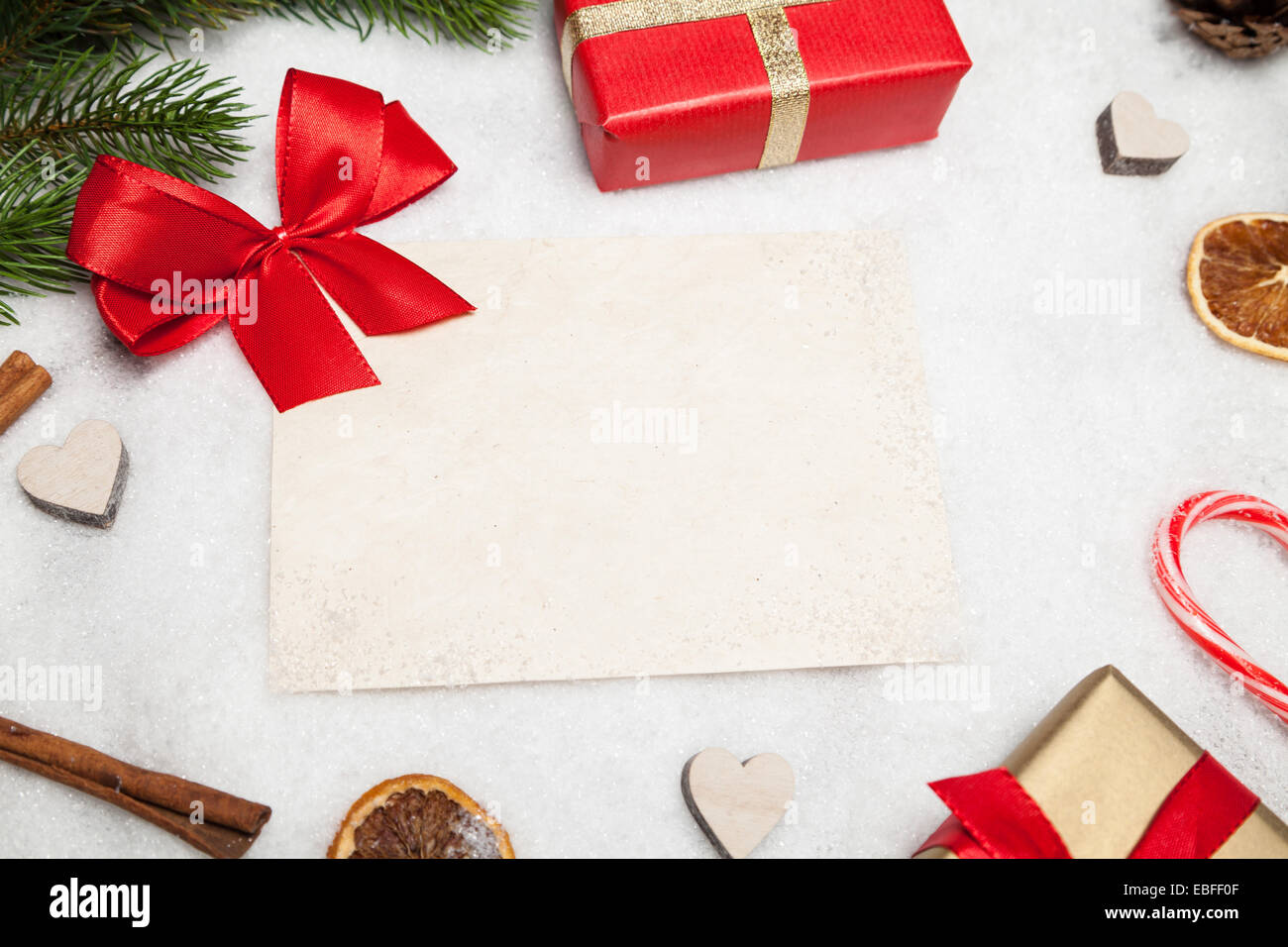 leere Weihnachtskarte und Dekoration Stockfoto leere Weihnachtskarte und Dekoration Stockfoto