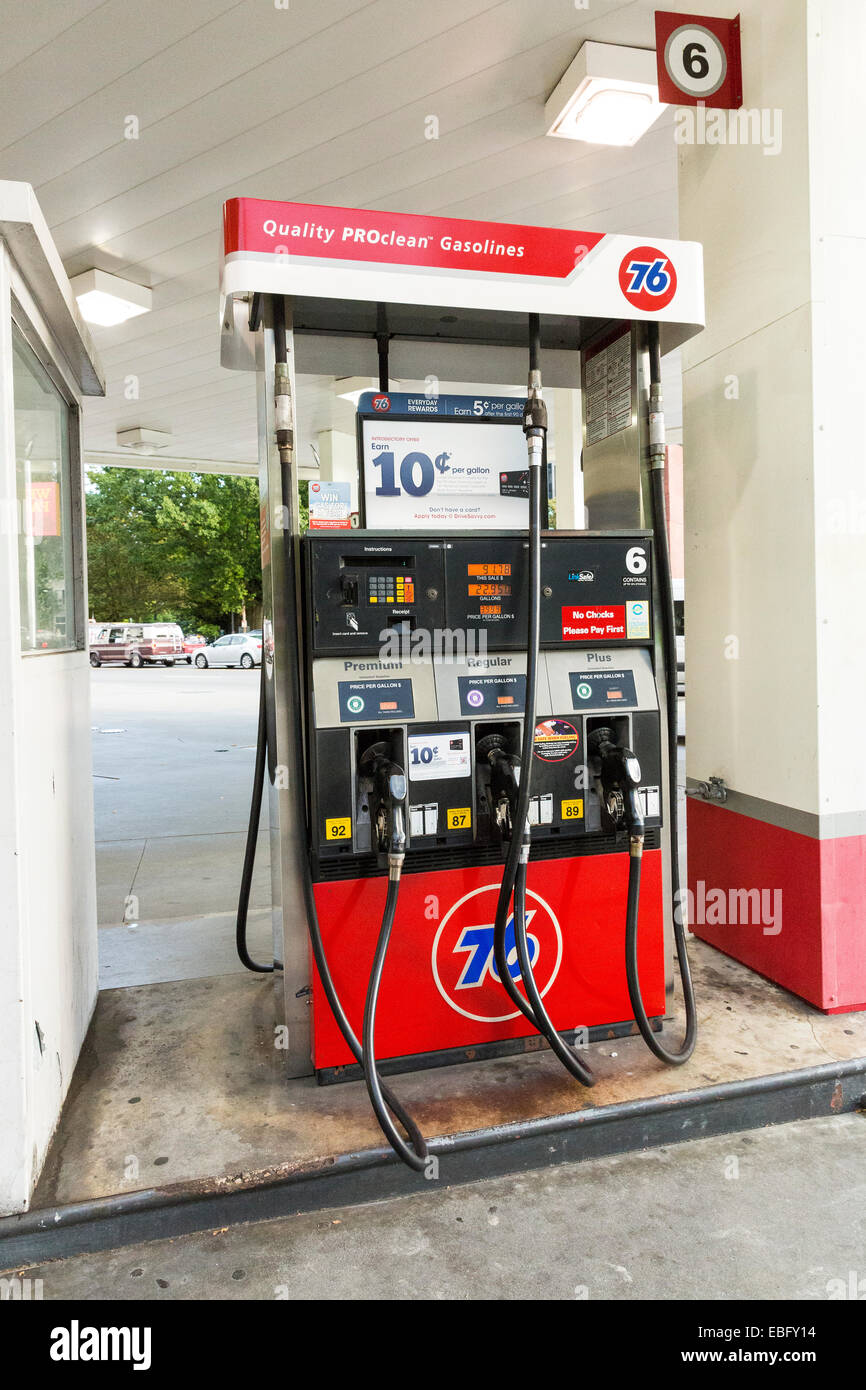 76 Tankstelle Pumpe Stockfoto