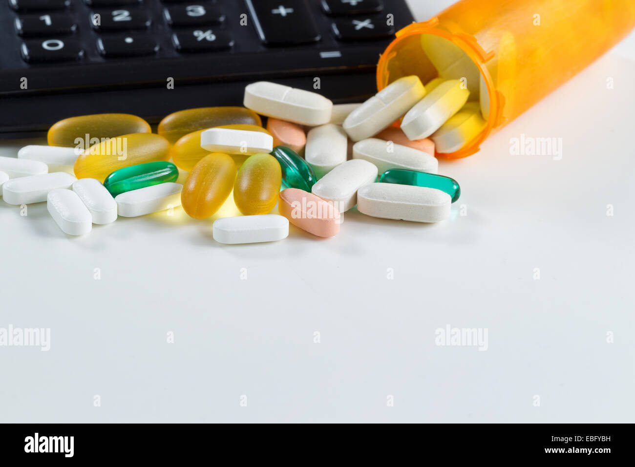 Gesundheit herz medikamente pillen -Fotos und -Bildmaterial in hoher  Auflösung – Alamy