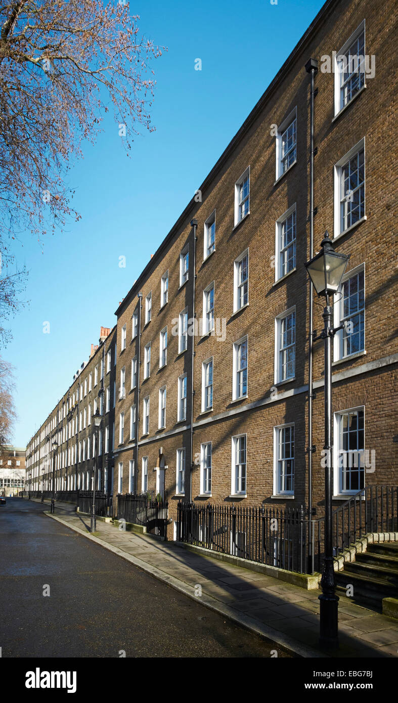 Georgische Terrasse, Grays Inn, London, London, Vereinigtes Königreich. Architekt: n/a, 2014. Perspektive der typischen Londoner georgischen terra Stockfoto