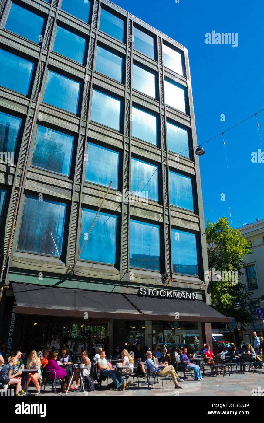 Starbucks Café, Kirjatalo, entworfen von Alvar Aalto, Helsinki, Finnland, Europa Stockfoto