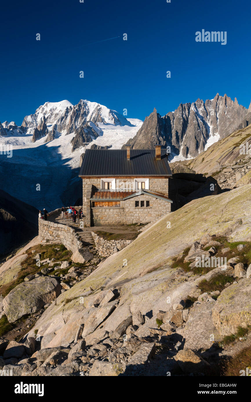 Refuge du Couvercle, Mont Blanc auf der Rückseite, Mont Blanc Massiv, in der Nähe von Chamonix-Mont-Blanc, Haute-Savoie Departement Stockfoto