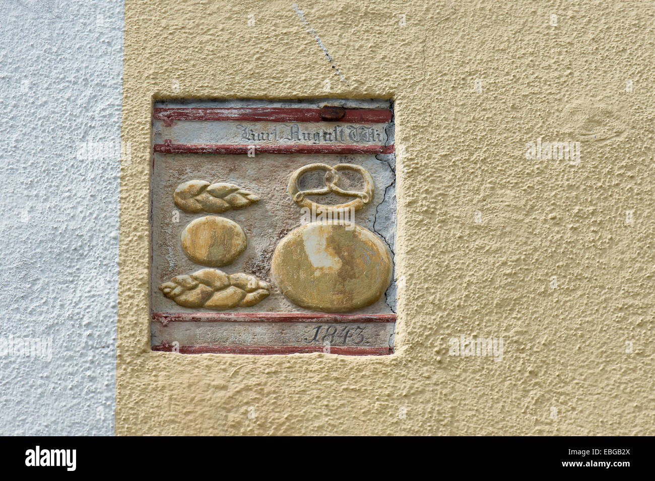 Historischen Bezug zu einer Bäckerei an einer Hausfassade, Altmühltal, Pappenheim, Middle Franconia, Bayern, Deutschland Stockfoto