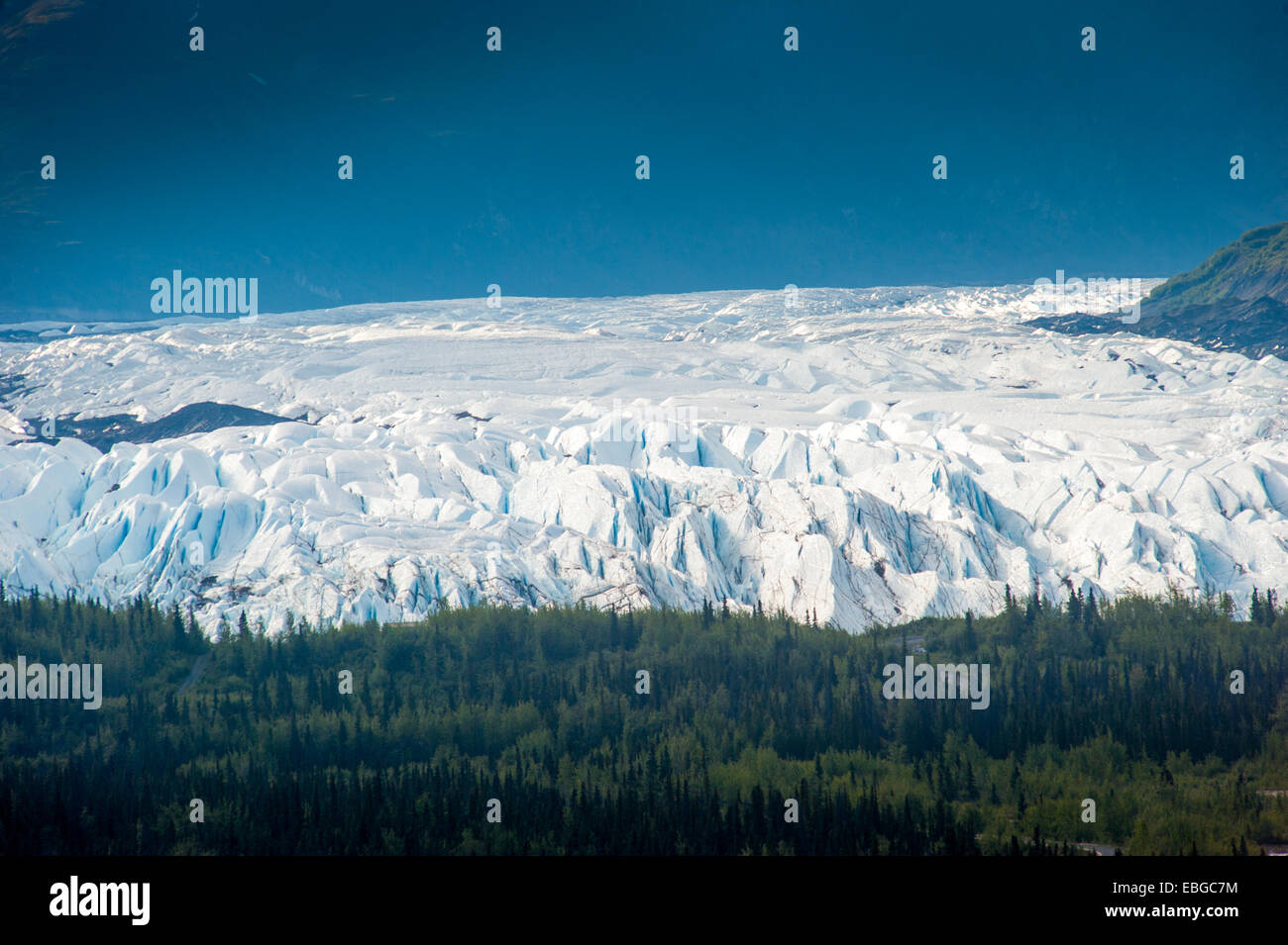 Chugach Bergkette und den Matanuska Gletscher aus der Glenn Highway National Scenic Byway in Alaska Stockfoto