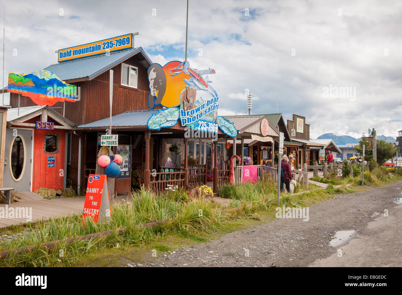 Geschäfte und Restaurants in einem kleinen Hafen Stadt von Homer, Alaska Stockfoto