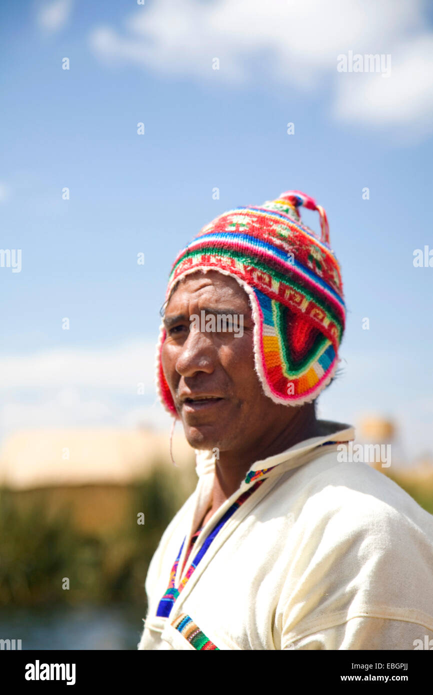 Porträt von Uro Nachkomme, Peru, Puno Stockfoto