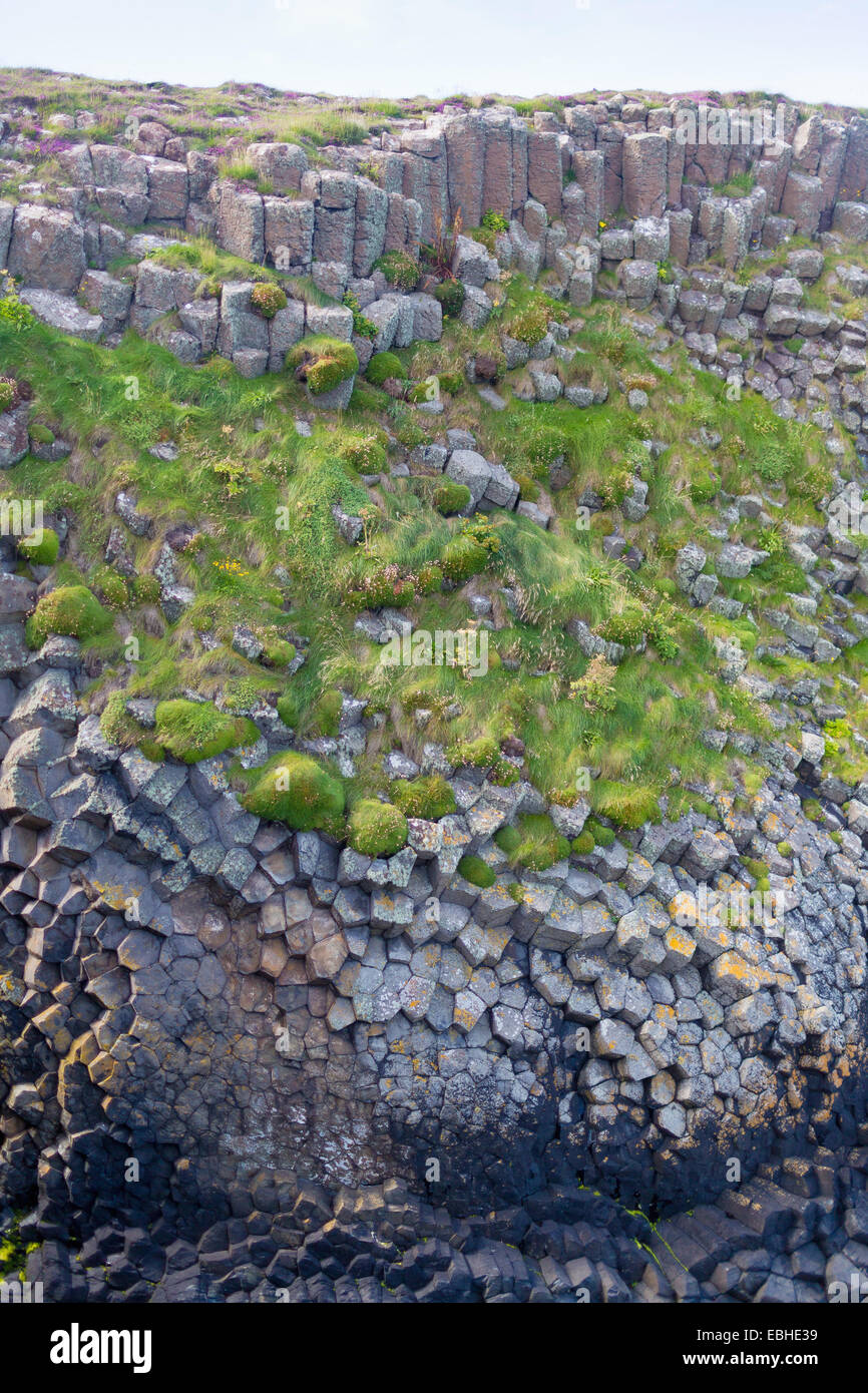 Basalt Felsformationen auf der Insel Staffa, Westküste von Schottland, UK Stockfoto
