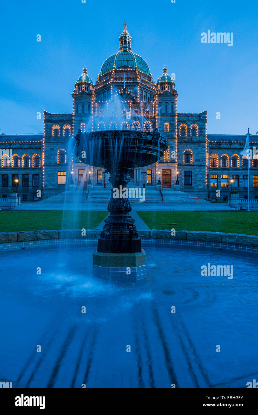 Nachtlichter in British Columbia Legislature, Victoria, Britisch-Kolumbien, Kanada Stockfoto