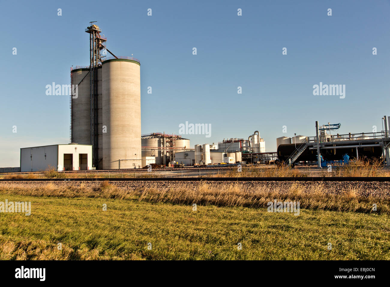 Ethanol, Aufbereitungsanlage, mit Mais & Sojabohnen. Stockfoto